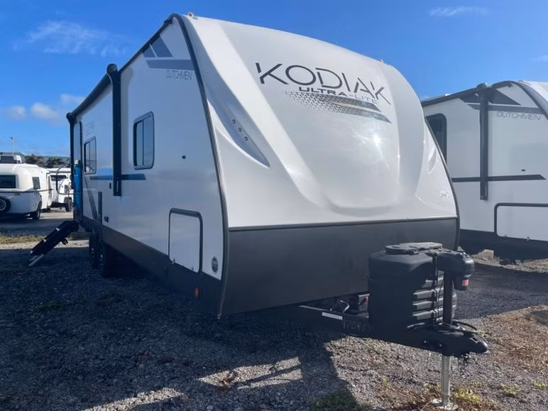 2025 Dutchmen Kodiak Ultra-Lite 241BHSL - Image 1