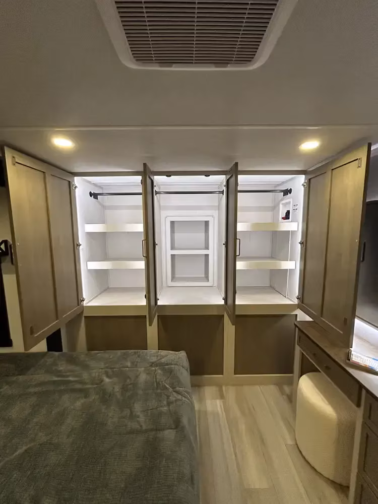 2026 Forest River Heritage Glen Travel Trailers 265BSRB - Image 8