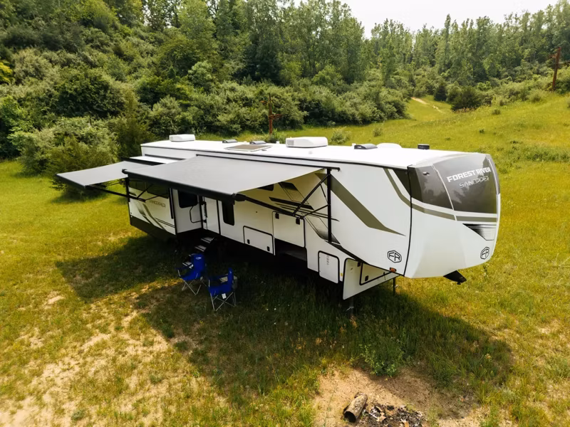 2026 Forest River Sandpiper Fifth Wheels 3900HBLR - Image 18