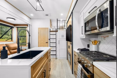 2026 Forest River Sandpiper Fifth Wheels 4002FB 2