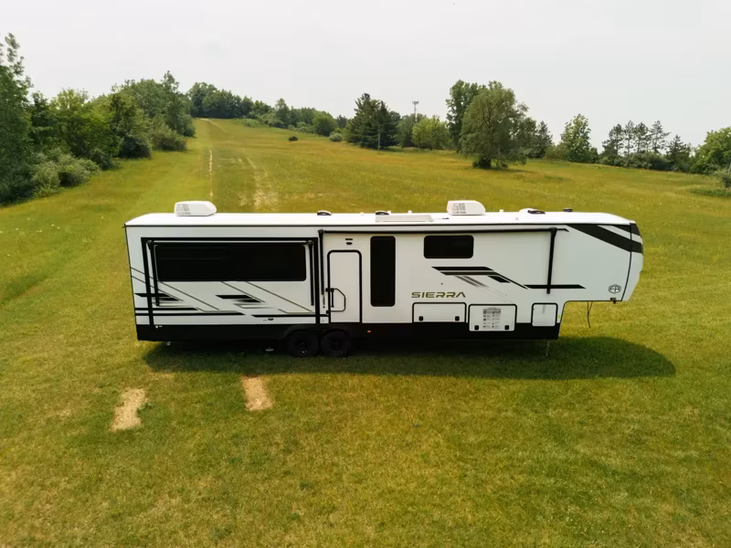2026 Forest River Sierra Fifth Wheels 3900HBLR - Image 18