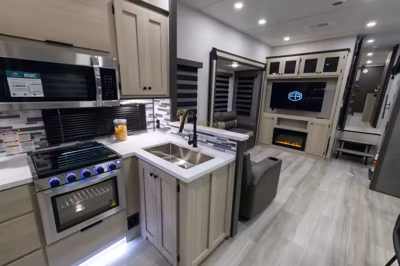 2026 Forest River Wildcat Fifth Wheels 33CHEF 2