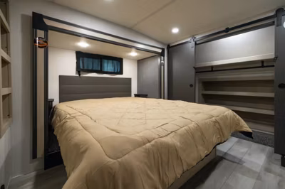 2026 Forest River Wildcat Fifth Wheels 33CHEF 8