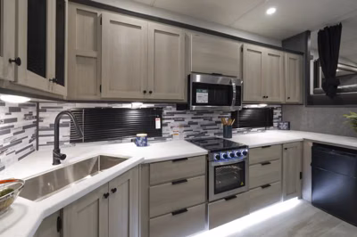 2026 Forest River Wildcat Fifth Wheels 35FL 6