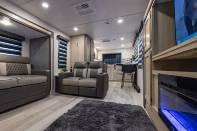 2026 Forest River Wildcat Fifth Wheels 37GALLEY 7