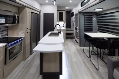 2026 Forest River Wildcat Fifth Wheels 402BEDS 2