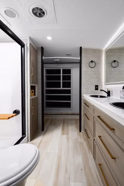 2026 Forest River Hemisphere Fifth Wheels 380WDR 21